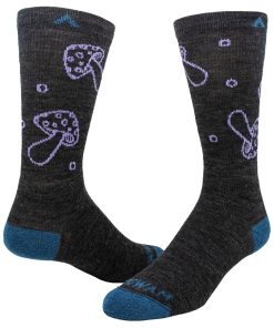 Cap-tivating Lightweight Mid-Crew Sock